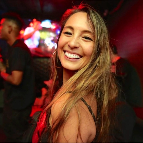 Meet your Posher, Annie - Picture 1 of 1